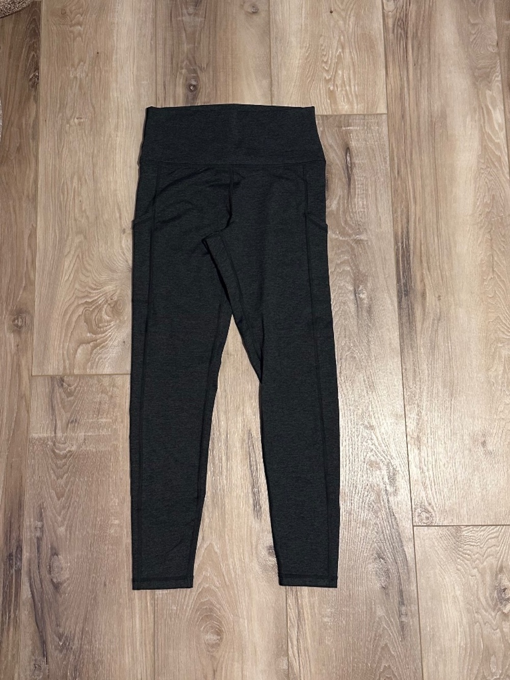 OFFLINE By Aerie The Hugger High Waisted Pocket Legging